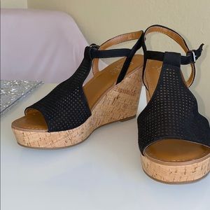 COPY - Black wedge Franco Sarto sandals.